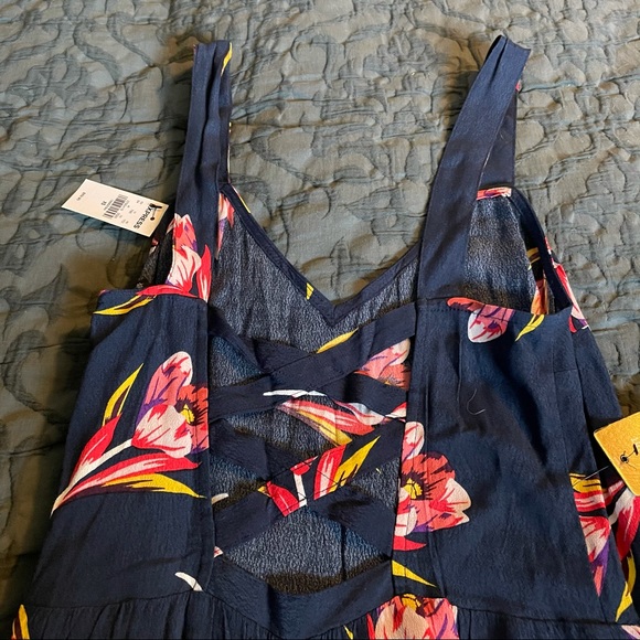 BNWT Express Pantsuit - Picture 3 of 7